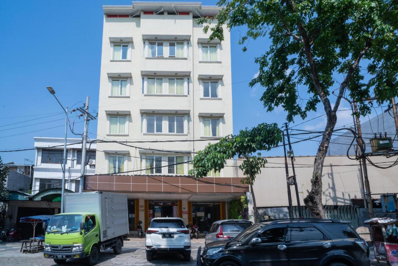 Reddoorz Plus Syariah Near Pasar Turi Surabaya Kültér fotó